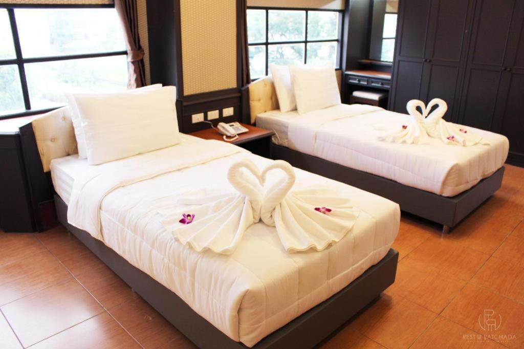 Rest@Ratchada Hotel Bangkok Ngoại thất bức ảnh