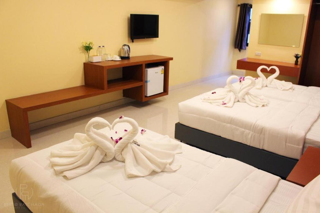 Rest@Ratchada Hotel Bangkok Ngoại thất bức ảnh