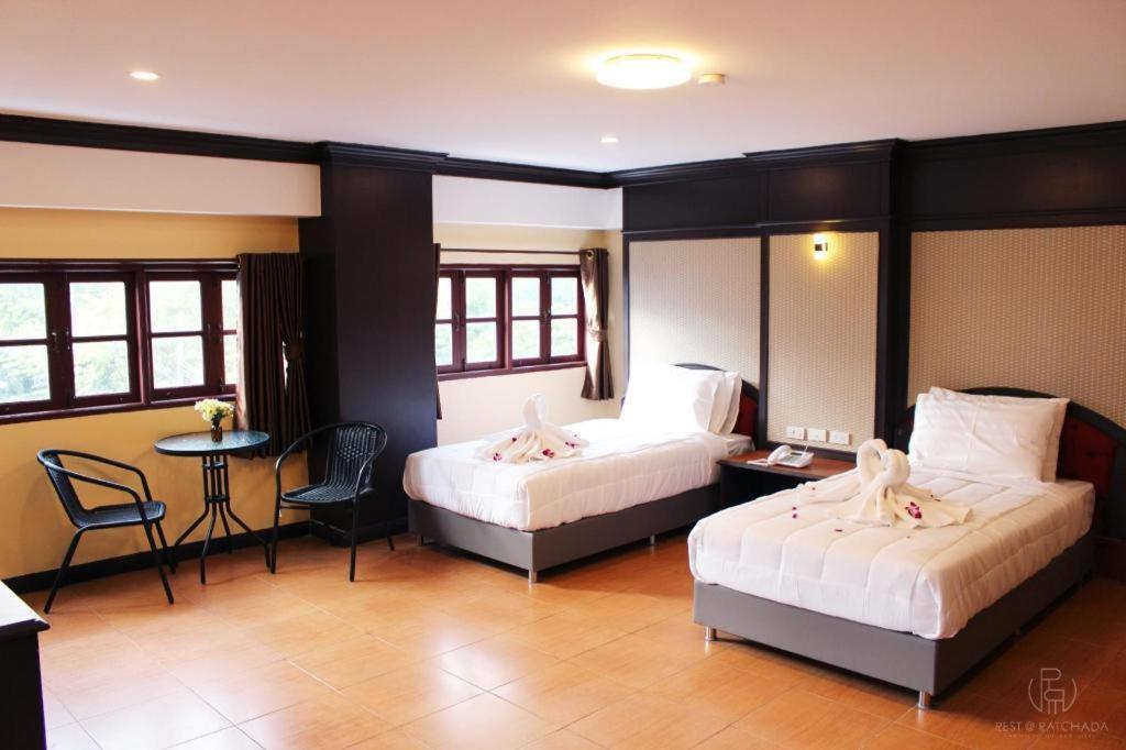 Rest@Ratchada Hotel Bangkok Ngoại thất bức ảnh