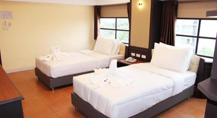 Rest@Ratchada Hotel Bangkok Ngoại thất bức ảnh